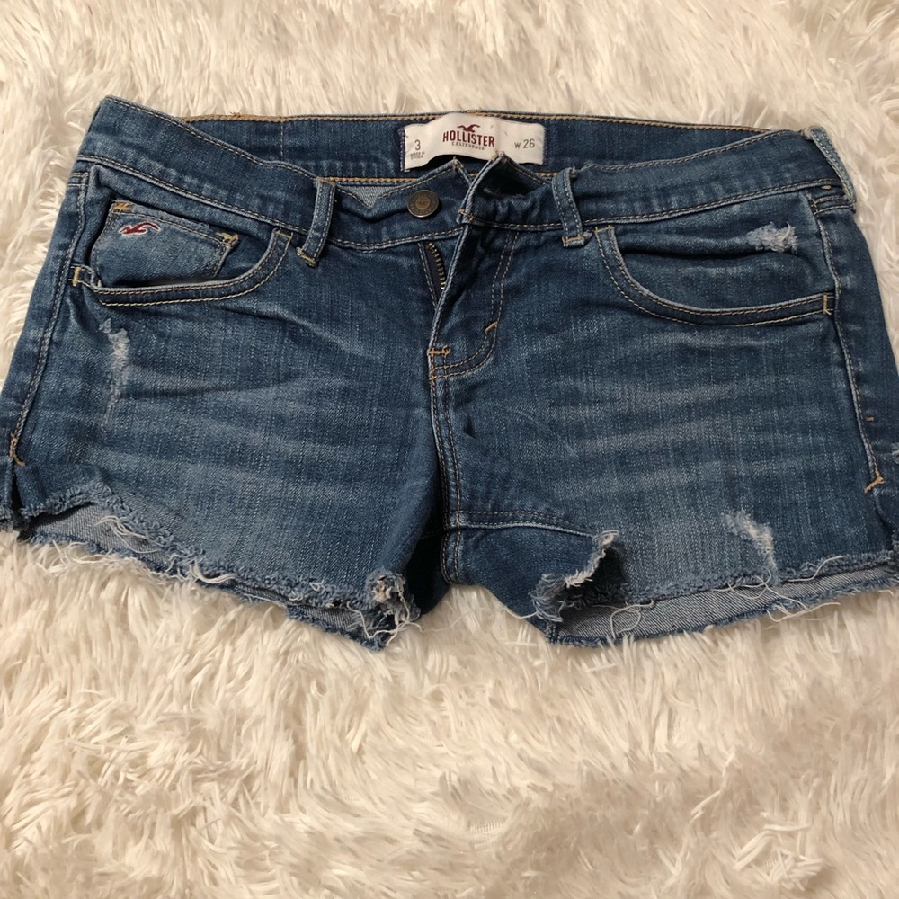 Hollister Jean shorts!